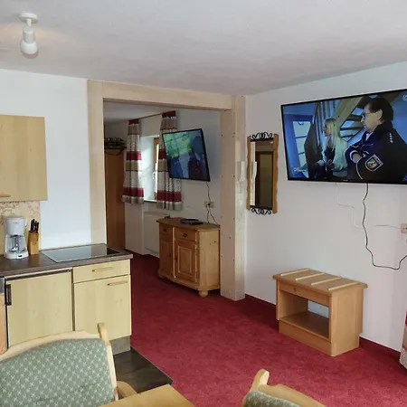 Appartement Gaestehaus Guggomos 