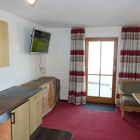 Apartamento Gaestehaus Guggomos 